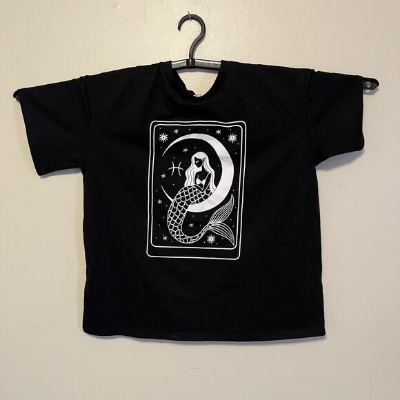 ROMWE Tops - Romwe Women's Black White Graphic Print Pisces Mermaid Moon T-Shirt Size Small